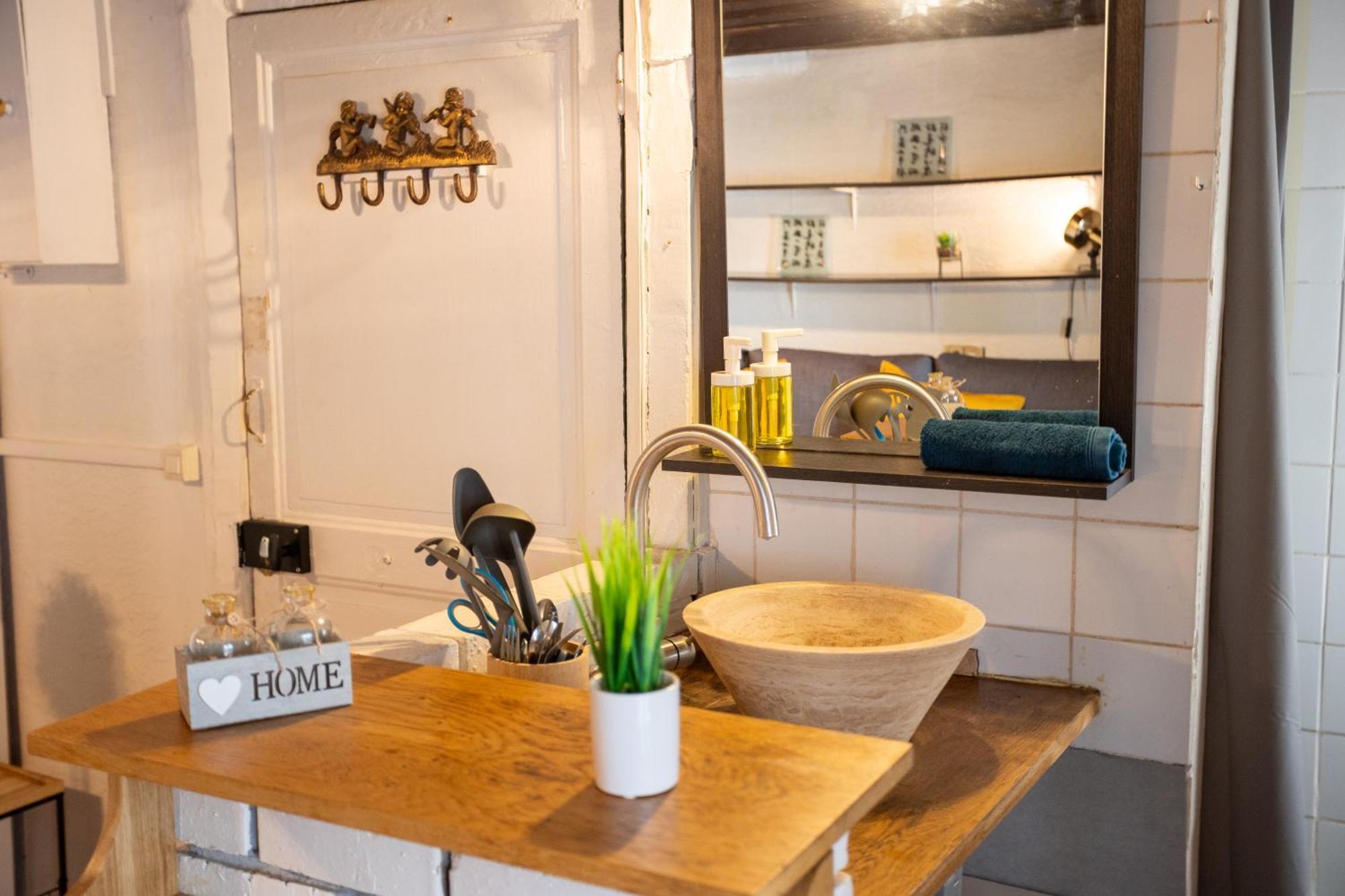 Apartmán Studio Cosy Romantique En Plein Coeur De Paříž Exteriér fotografie